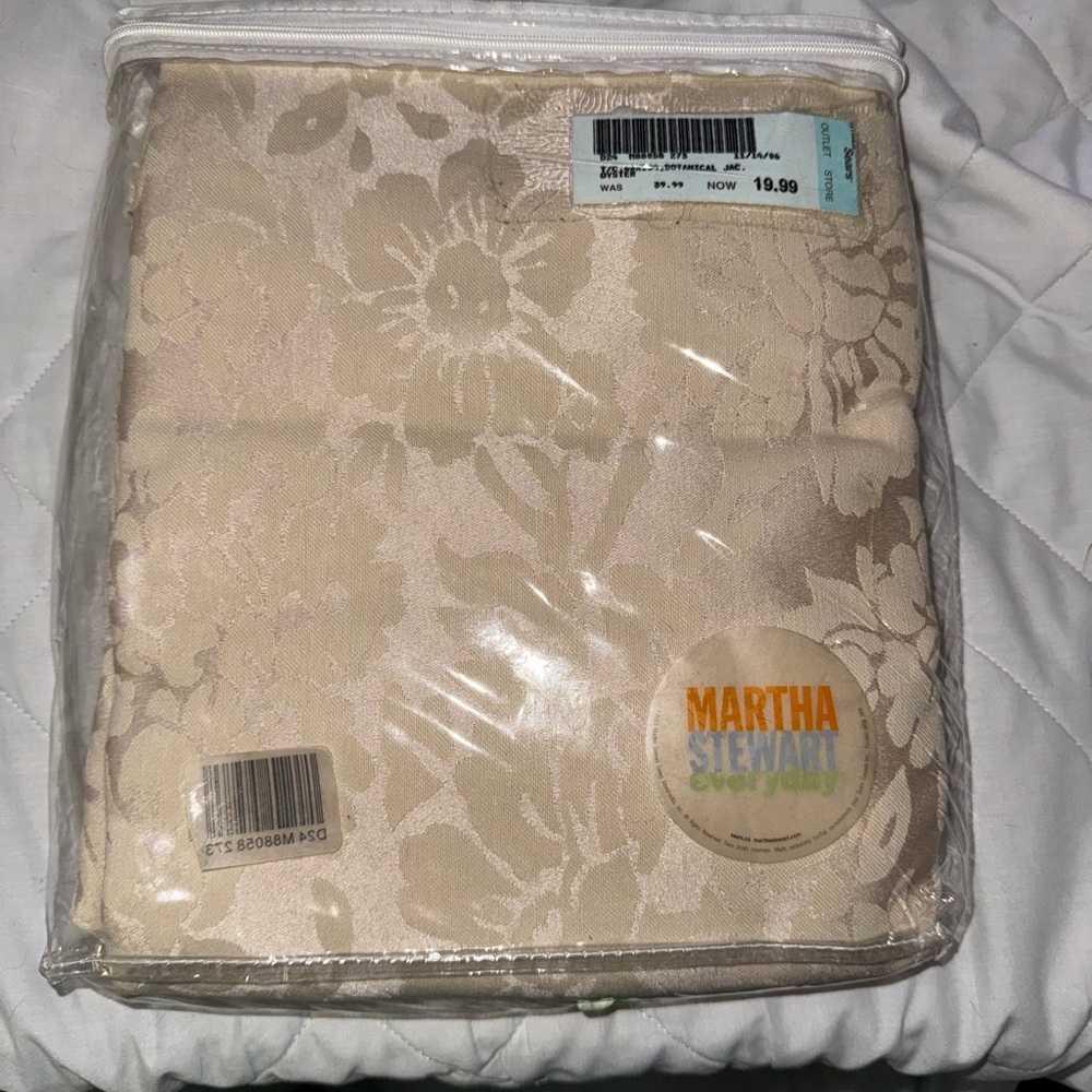 Martha Stewart Brand New Tablecloth